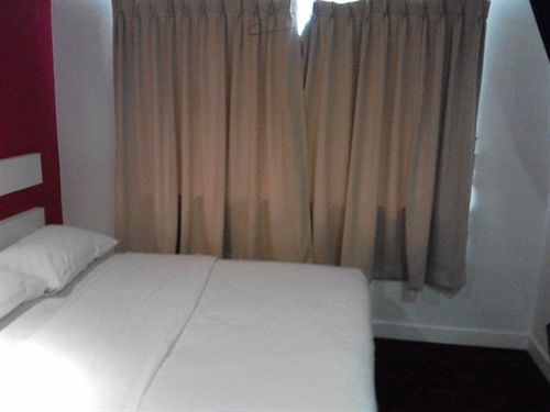 פטלין ג'איה Jj Boutique Hotel מראה חיצוני תמונה