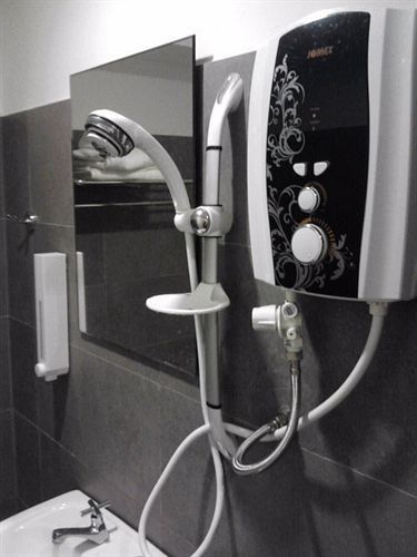 פטלין ג'איה Jj Boutique Hotel מראה חיצוני תמונה