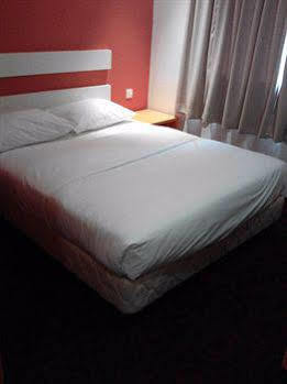 פטלין ג'איה Jj Boutique Hotel מראה חיצוני תמונה